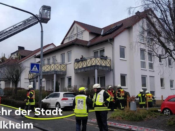 Feuer in Mehrfamilienhaus