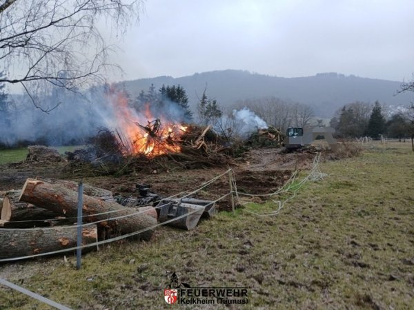 Unklarer Feuerschein
